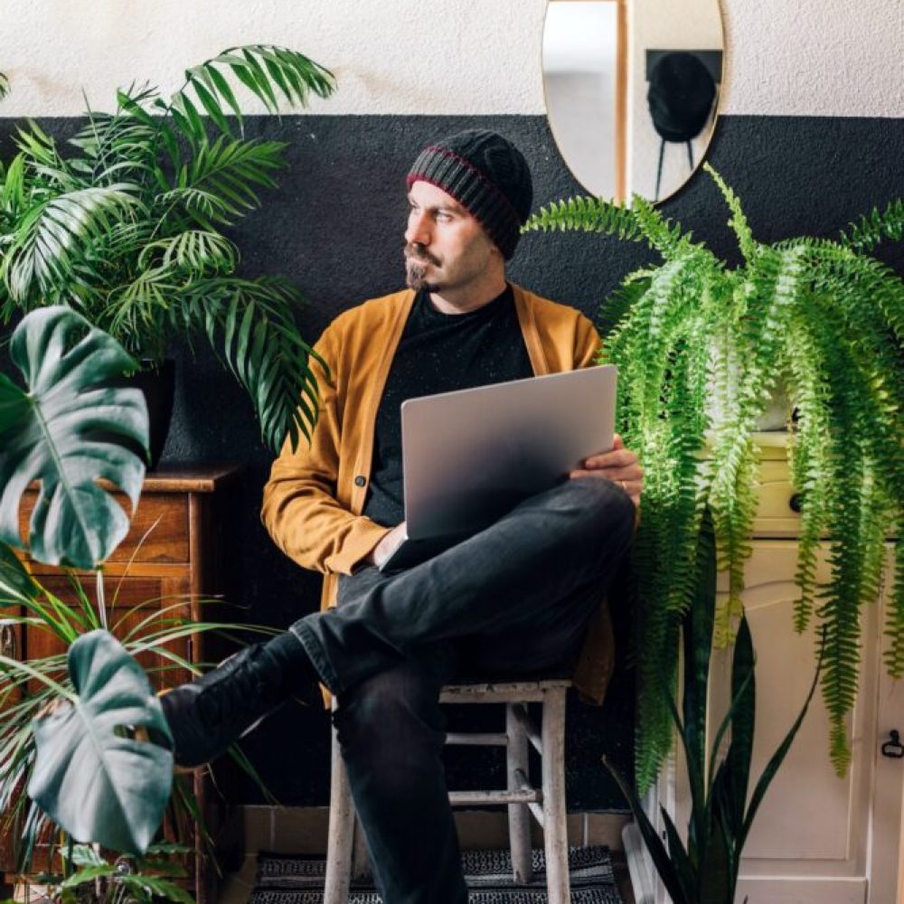 male-freelancer